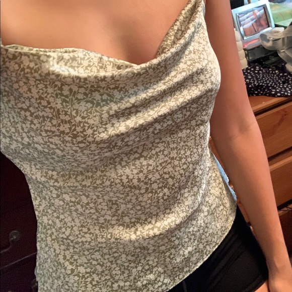 Cowl neck floral cami - Picture 3 of 4